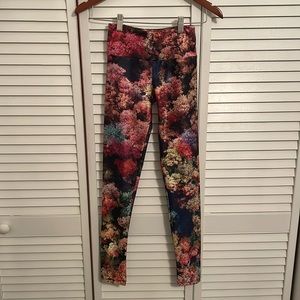 Gold Sheep yoga tights